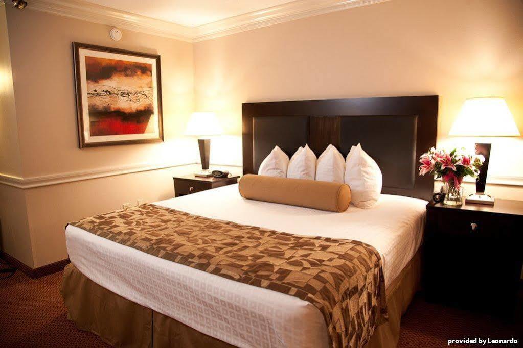 Comfort & At Copeland Tower 3* Metairie